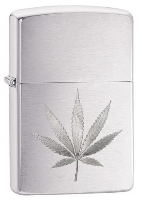 Picture of ZIPPO ACCENDINO CANNABIS 1pz LEAF ENGRAVE