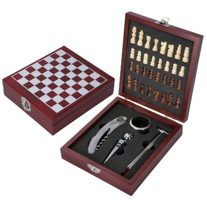 Picture of VINO SET REGALO CON SCACCHI dim.14x17x4,5cm